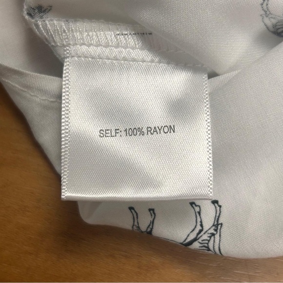 Jane and Delancey Women’s White Zebra Print Button Down Shirt Size S - Picture 5 of 7